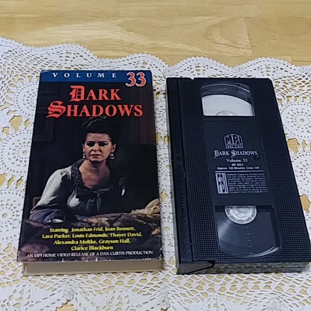 Dark Shadows Volume 33 VHS - Vampires, werewolves, horror, suspense